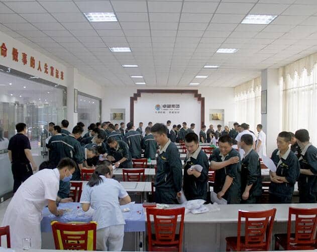 星空真人机械关爱员工健康 体检温暖人心