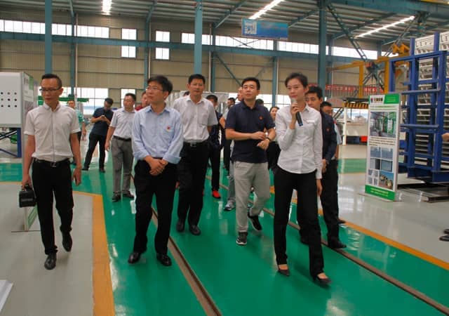 邹城青年企业家代表团莅临星空真人机械参观调研