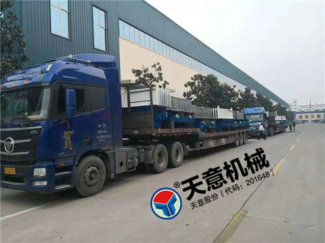 国庆时节星空真人机械发货忙