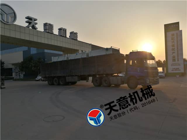 国庆时节星空真人机械发货忙