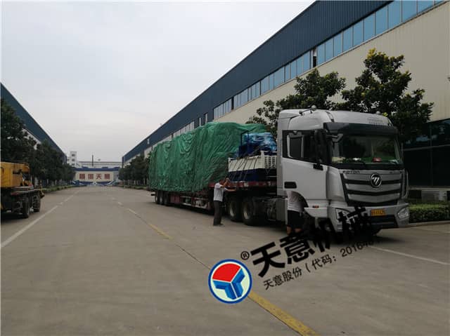 国庆时节星空真人机械发货忙