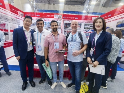 星空真人机械广交会首日惊艳亮相 创新智造引领全球瞩目