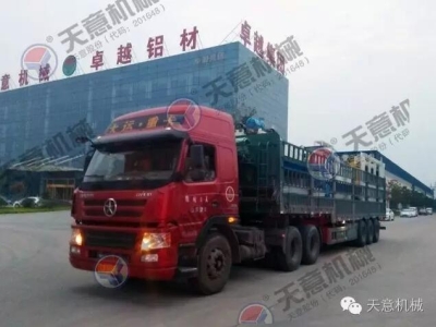 星空真人机械年产40万平方轻质墙板生产线落户四川