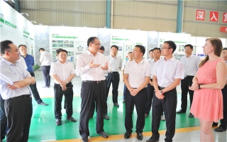 济宁市市委书记傅明先莅临星空真人机械