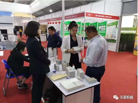 阳春三月，星空真人机械亮相2019年越南河内建材展