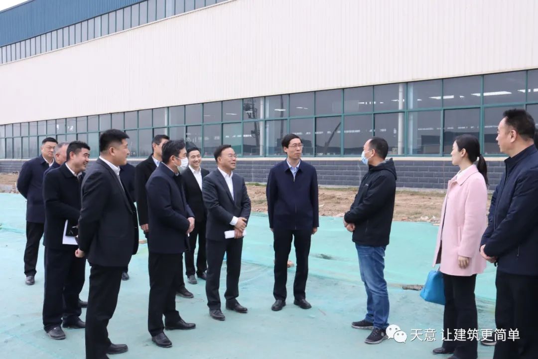 区委副书记、区长王营召开星空真人机械大宗固废智能装备研发生产项目现场推进会