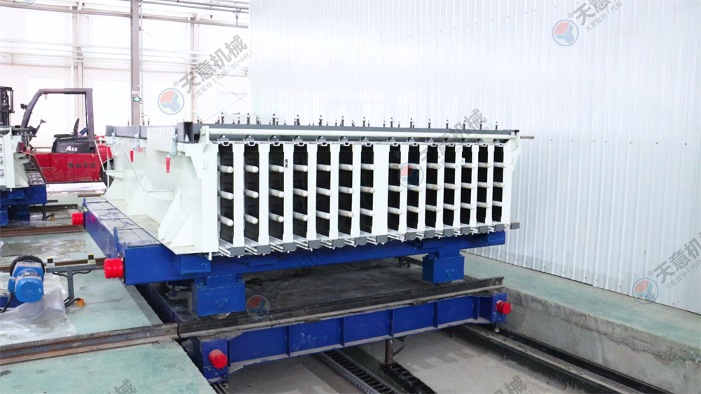 墙板机可生产多类型轻质隔墙板丨星空真人隔墙板设备介绍